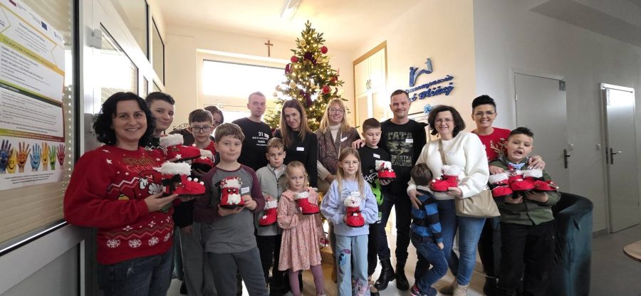 Rodzinne Warsztaty Plastyczne w Stowarzyszeniu „Być Bliżej” (2025)