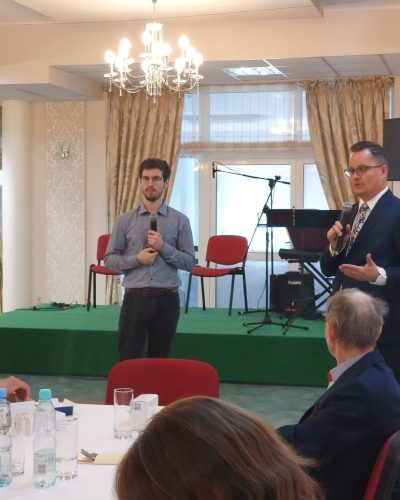 received_321005733380617