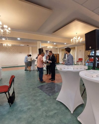 received_810530886787675